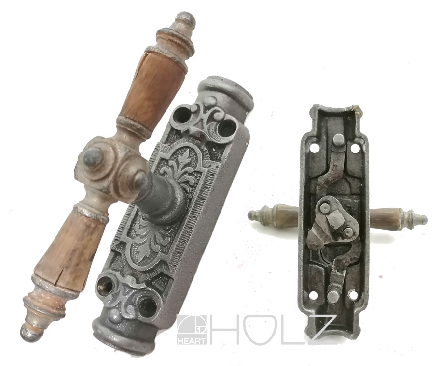 Basküle antik Zinn Würfel Fensterolive Horn alt Jugendstil Lilie