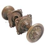 Fensterolive Jugendstil Fenstergriff alt Messing Flügel 43mm